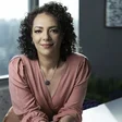 Dra. Ana Paula em atendimento de direcionamento